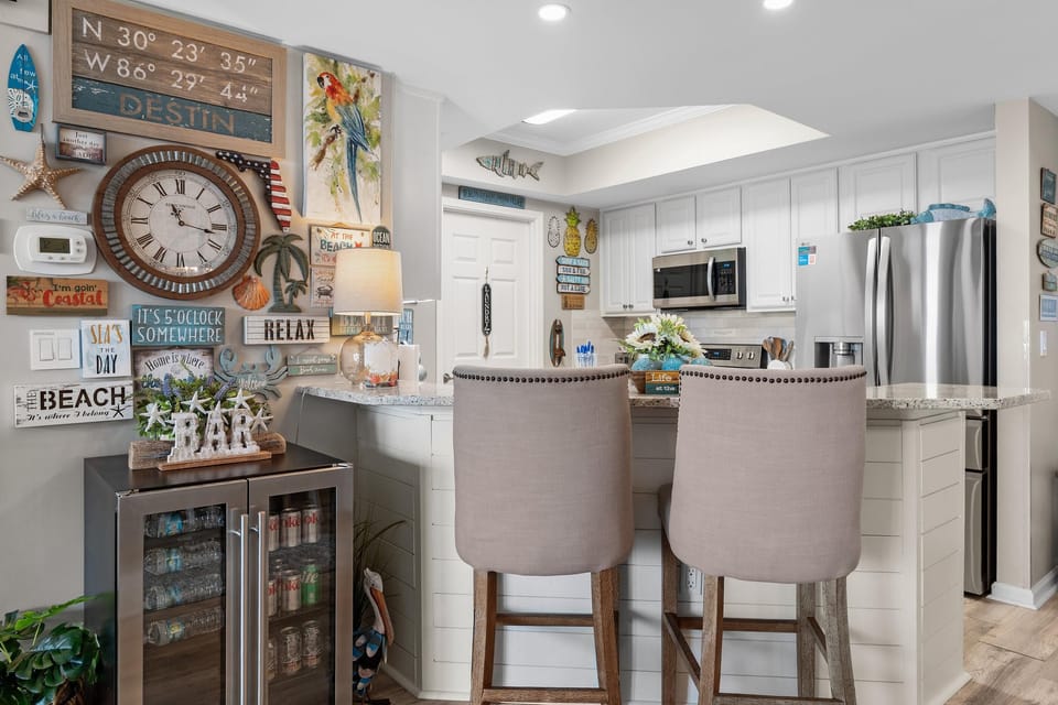 Condo, Multiple Beds (St. Lucia 802) | Private kitchen | Oven, toaster