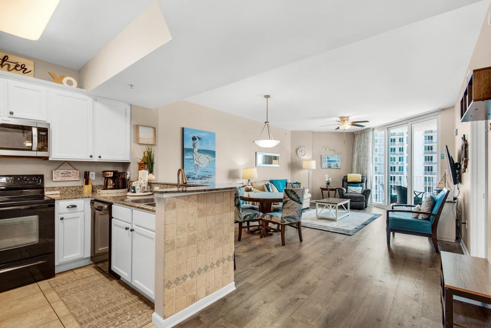 Condo, 1 King Bed with Sofa bed (Palms Resort #2605 Jr 2BR) | Private kitchen | Oven, toaster