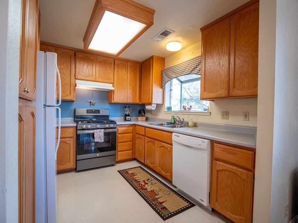 Kitchen has a new stove/oven and in 2021 the interior was fully painted.