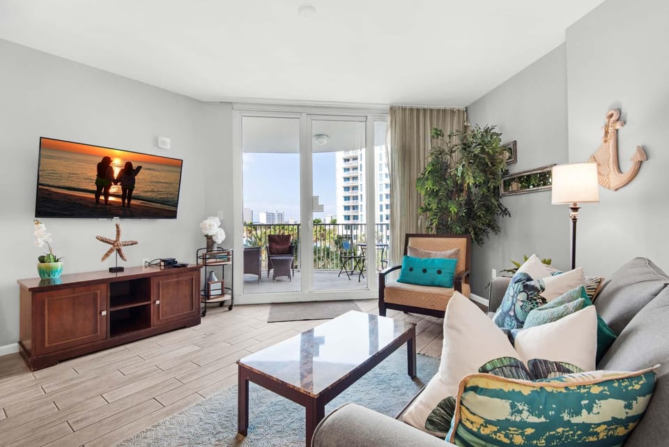 Condo, 1 King Bed with Sofa bed (Palms Resort #1505 Jr 2BR) | Living area | TV