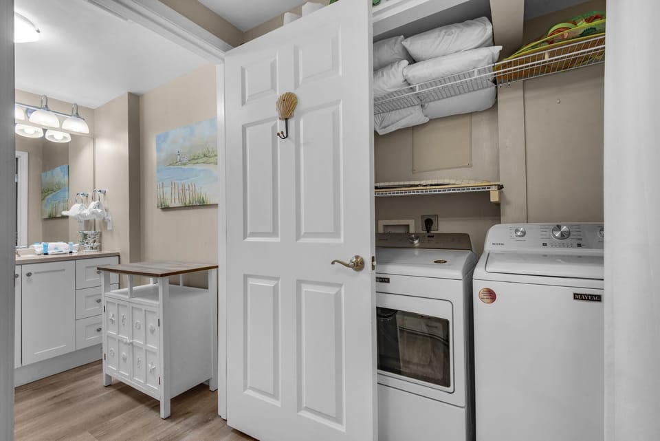 Condo, Multiple Beds (Palms Resort #1503 Jr. 2BR) | Interior