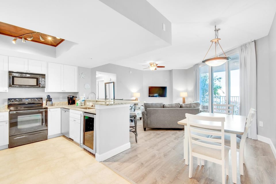 Condo, Multiple Beds (Palms Resort #1202 Full 2 Bedroom) | Interior