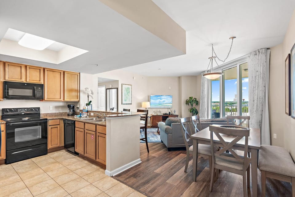 Condo, Multiple Beds (Palms Resort #11002 Full 2 Bedroom) | Interior