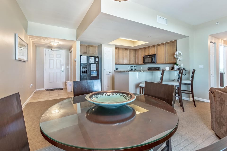 Condo, Multiple Beds (Palms Resort #11002 Full 2 Bedroom) | Interior