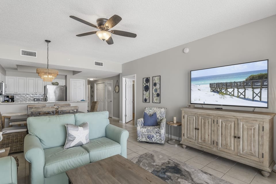Open Living Space and Gulf View Dining!