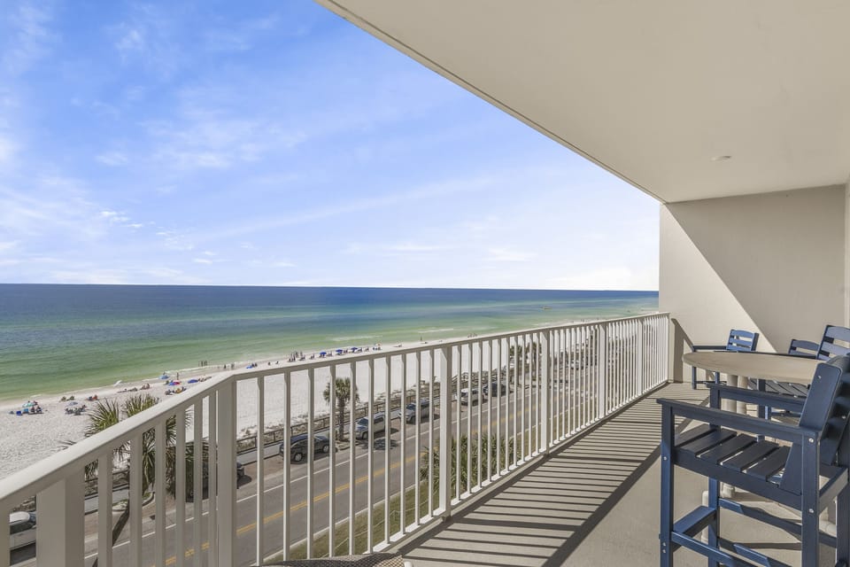 Stunning views from the 5th Floor! The perfect place to enjoy your morning coffee or a cold afternoon beverage. The patio offers plenty of seating for lounging and dining!