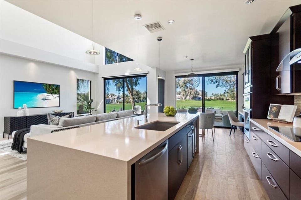 Bright Open Floor Plan