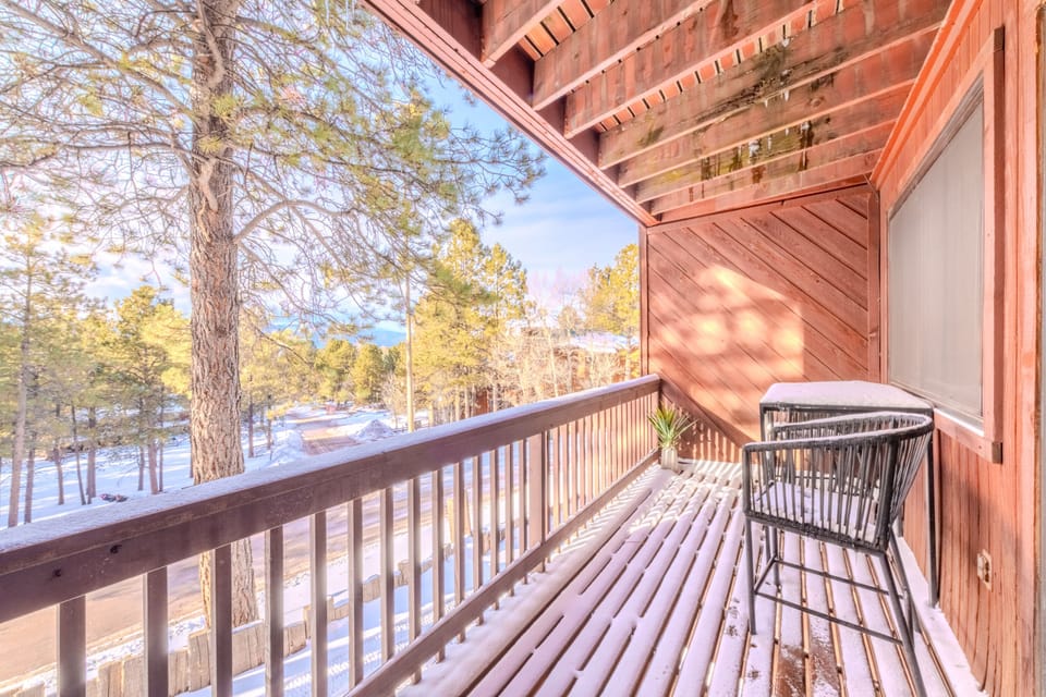 Beautiful views of Wheeler Peak! Perfect space to enjoy a cup of coffee.