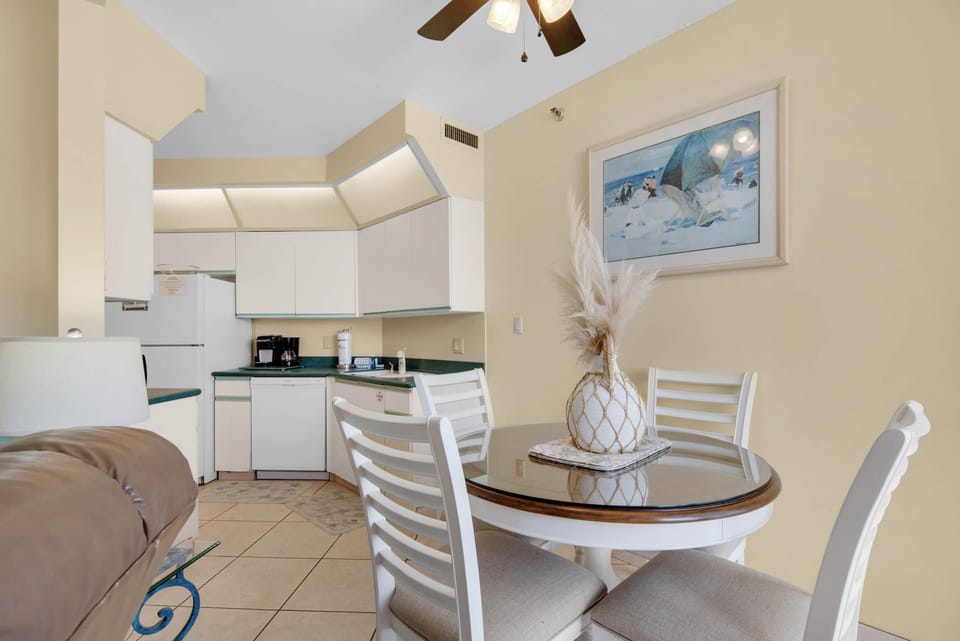 Condo, Multiple Beds (Surfside Resort #1103) | Dining