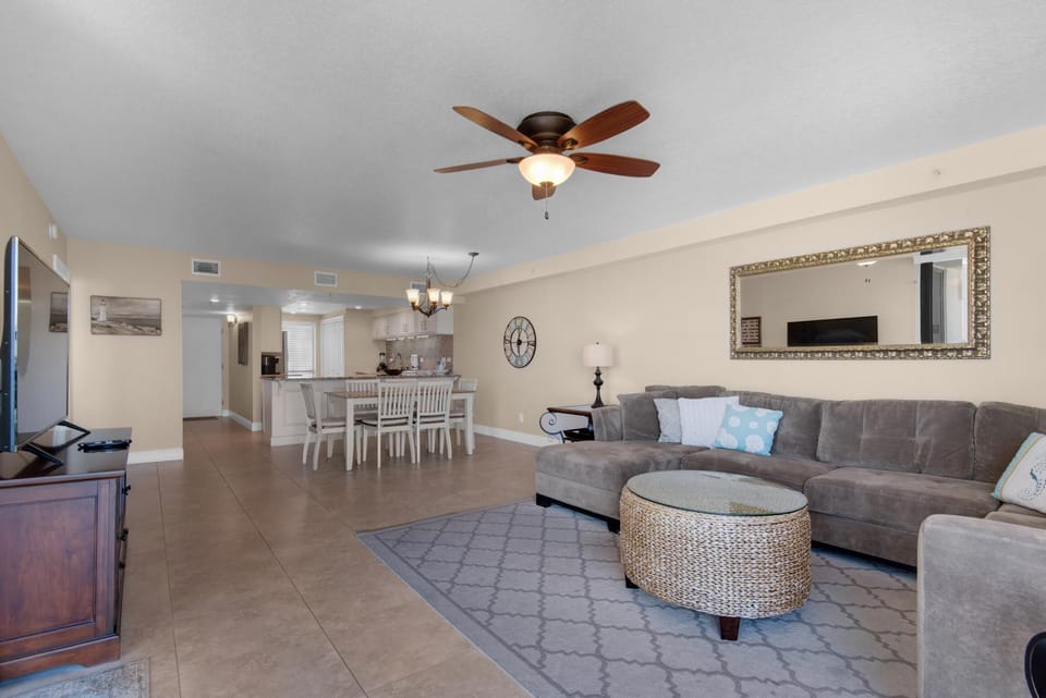 Condo, Multiple Beds (Mainsail 331) | Living area | TV