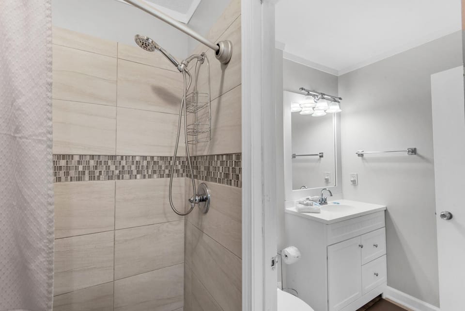 Lakeview #6- Emerald Searenity Apartment in Miramar Beach