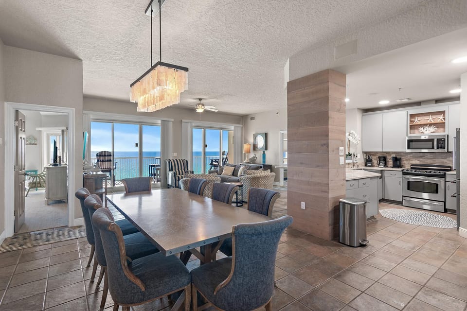 Condo, Multiple Beds (Empress 1101- Sea Forever) | Interior
