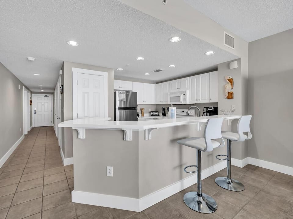 Condo, Multiple Beds (Ariel Dunes II 704) | Private kitchen | Oven, toaster