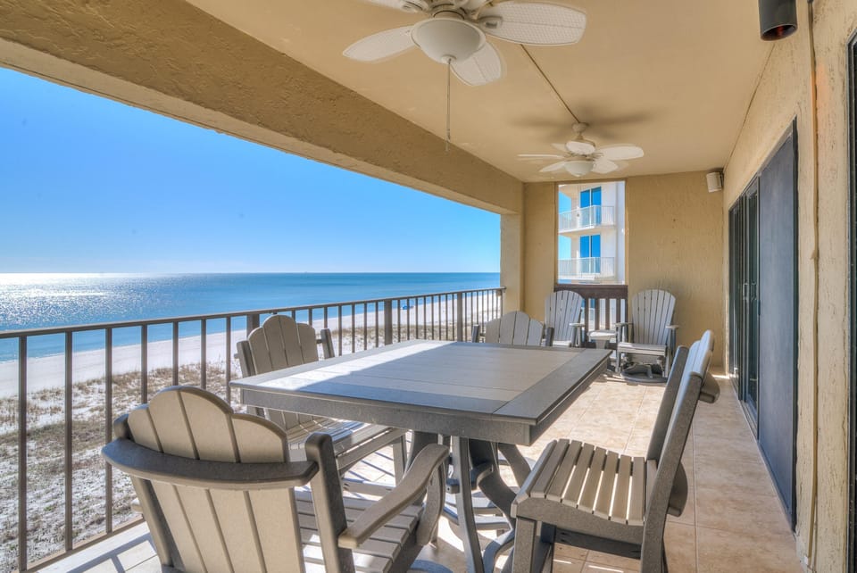 Condo, Multiple Beds (Shipwatch D504) | Outdoor dining
