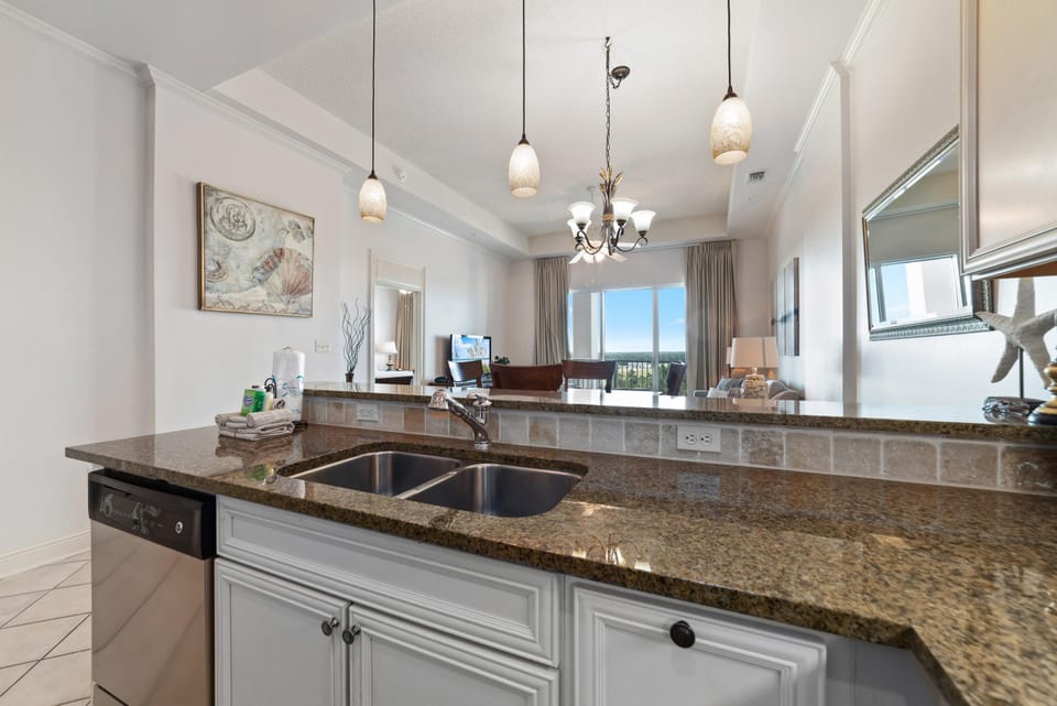 Condo, Multiple Beds (Wharf Resort 917) | Private kitchen | Oven, toaster, paper towels