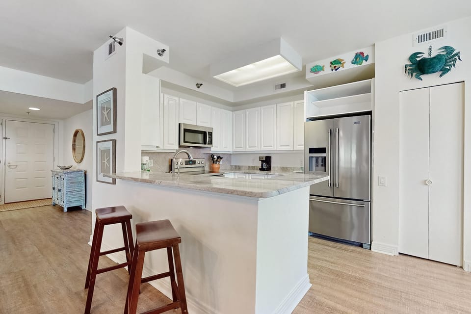 Condo, Multiple Beds (Beach Colony West 7A) | Private kitchen | Oven, toaster, paper towels