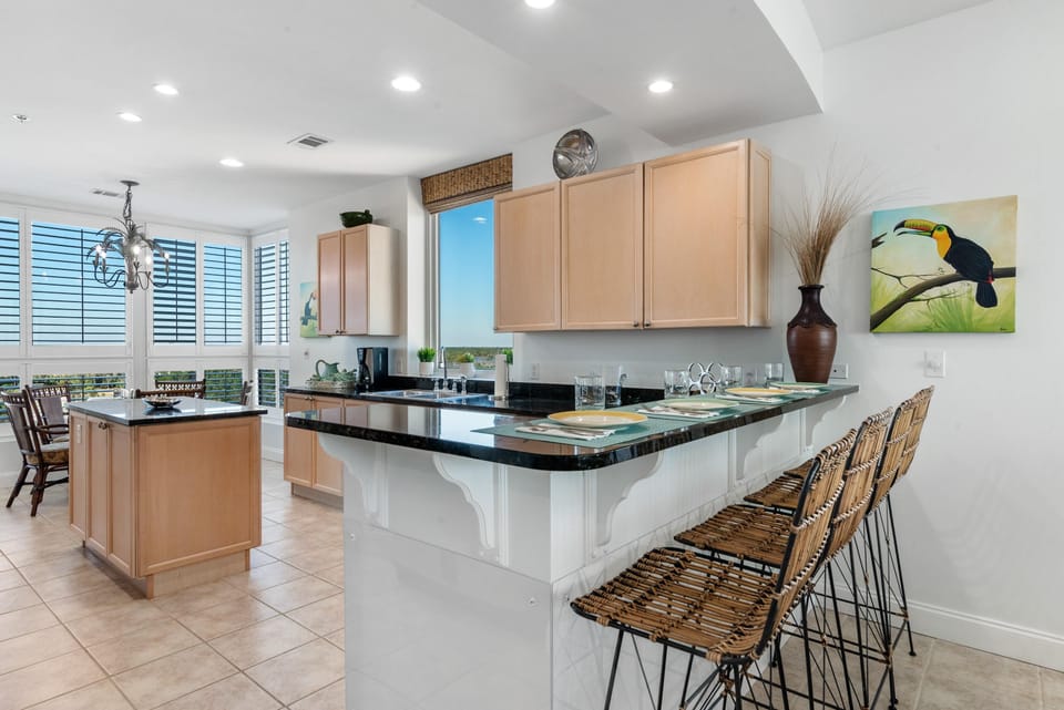 Condo, Multiple Beds (La Playa 801) | Private kitchen | Oven, toaster, paper towels