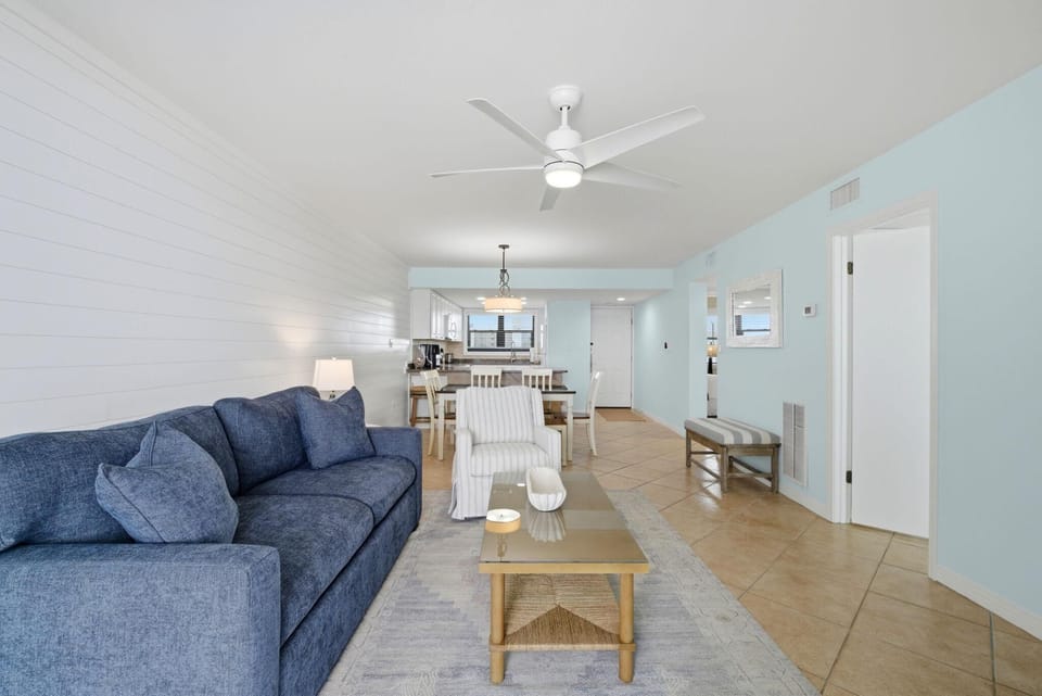 Condo, 1 King Bed with Sofa bed (Lei Lani 305T) | Living area | TV