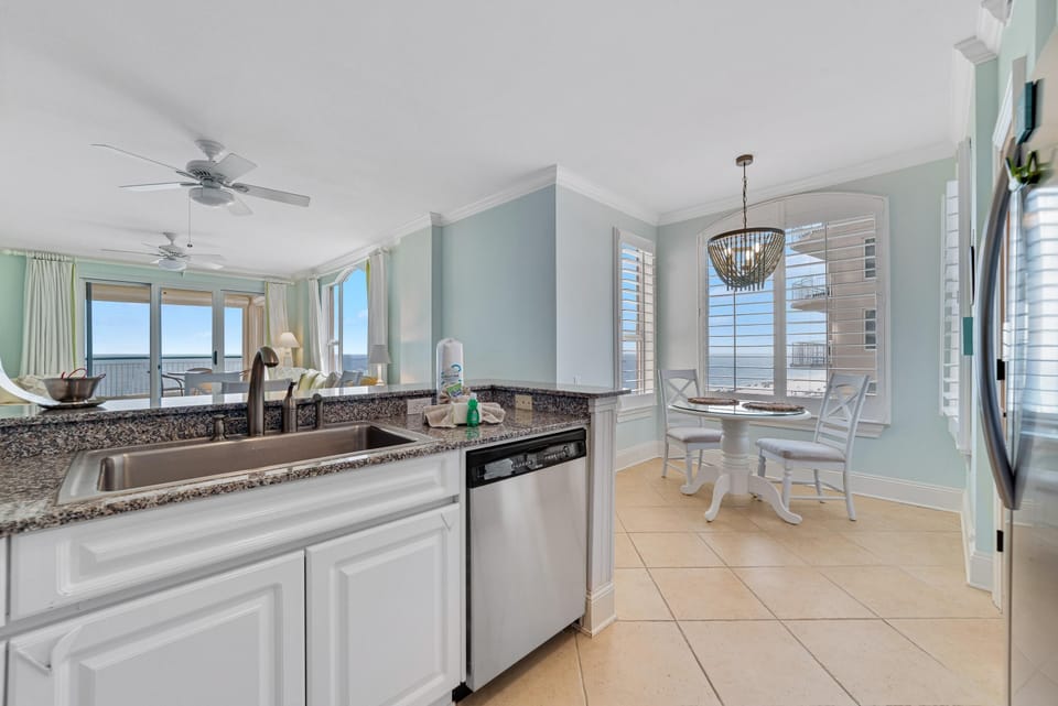 Condo, Multiple Beds (Beach Colony West 8D) | Private kitchen | Oven, toaster, paper towels