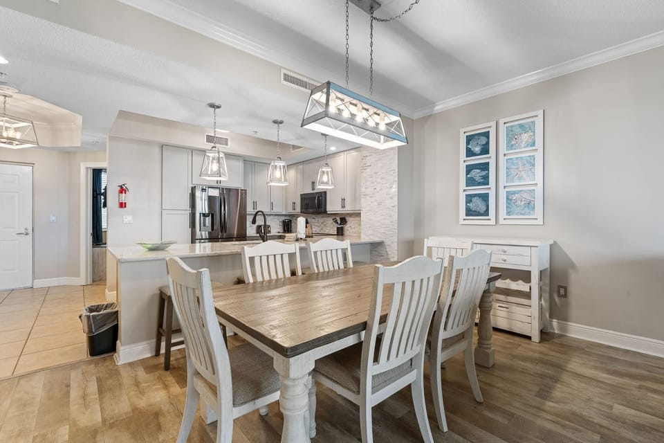 Condo, 2 Queen Beds (Lost Key B304) | Dining