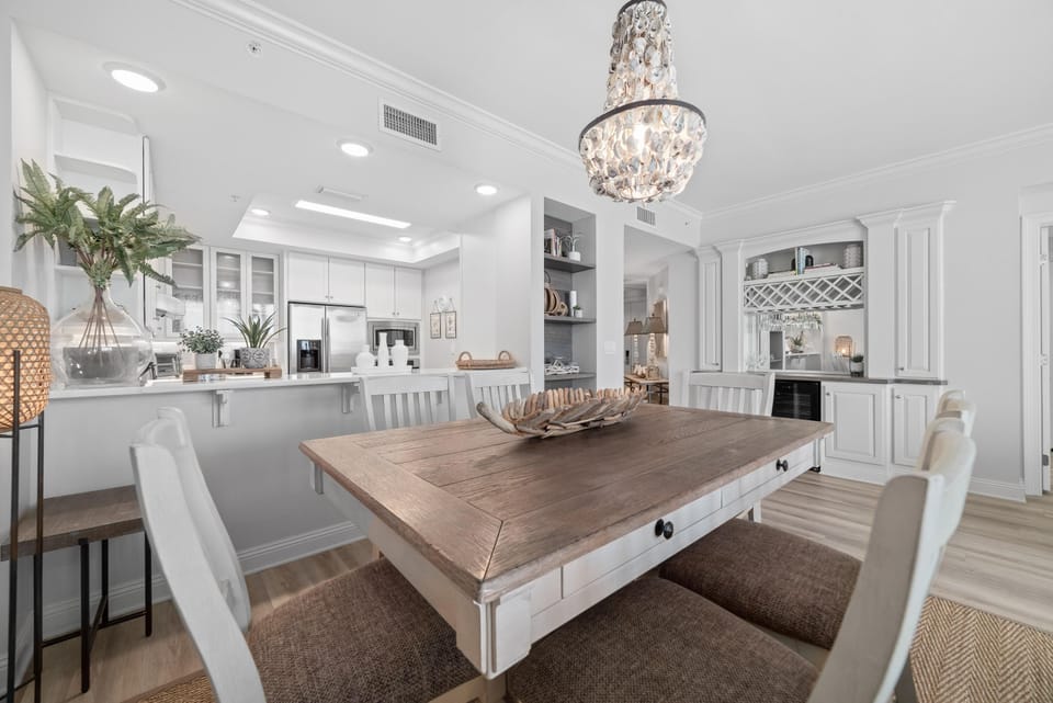 Condo, Multiple Beds (Indigo East 802) | Dining