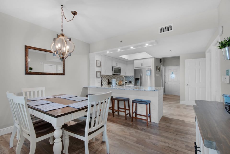 Condo, Multiple Beds (Ariel Dunes I 1509) | Dining
