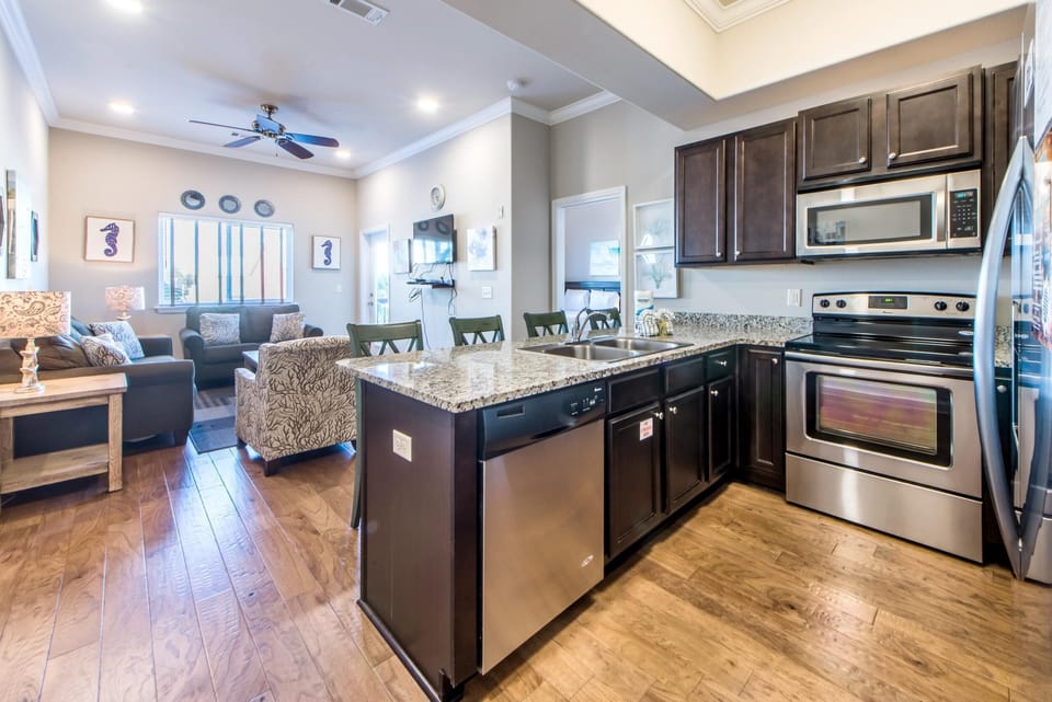 Condo, Multiple Beds (Alerio E204) | Private kitchen | Oven, toaster