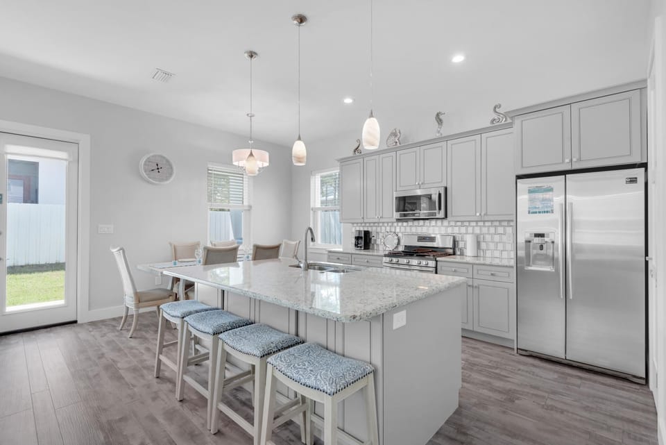 House, Multiple Beds (The Coastline Inn) | Private kitchen