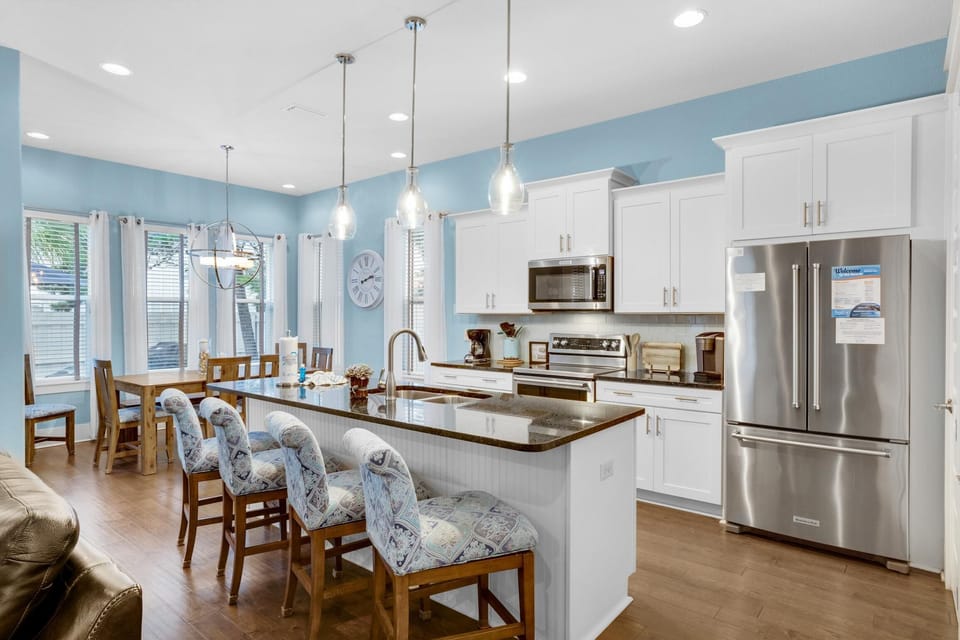 House, Multiple Beds (Splash Pad) | Private kitchen | Oven, toaster