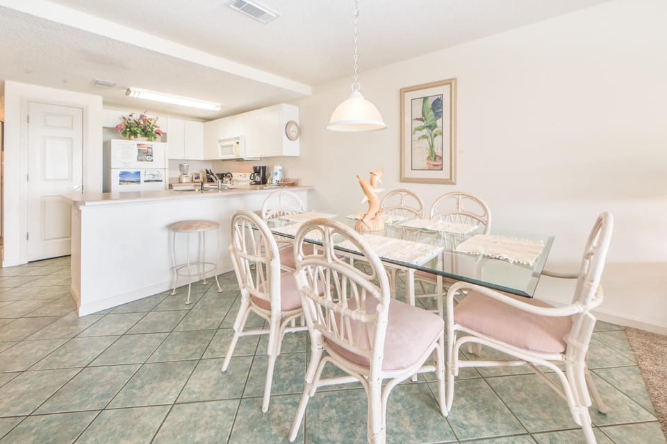 Condo, Multiple Beds (Ciboney 4003) | Dining