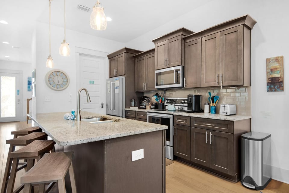 House, Multiple Beds (Aqua Vida) | Private kitchen | Oven, toaster