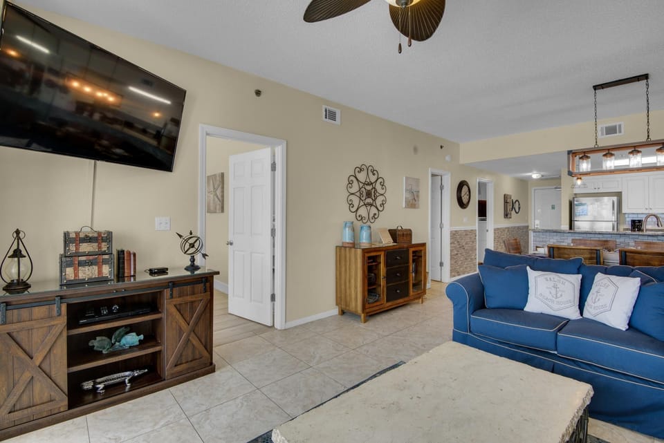 Condo, Multiple Beds (Leeward Key 905- Suite Sea-Cret) | Living area | TV