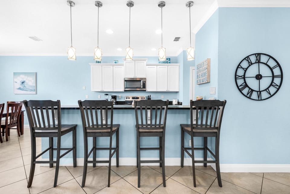House, Multiple Beds (Serenity) | Dining