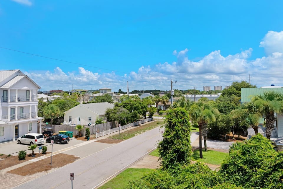 House, Multiple Beds (The Alexander) | Parking | Free self parking