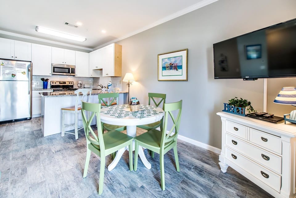 Condo, 1 Queen Bed with Sofa bed (Caribbean Dunes 120) | Dining