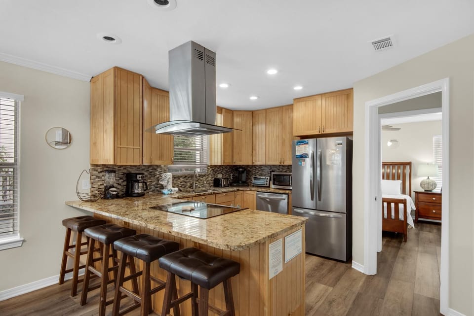 House, Multiple Beds (Beach House of Stress Relief) | Private kitchen | Oven, toaster