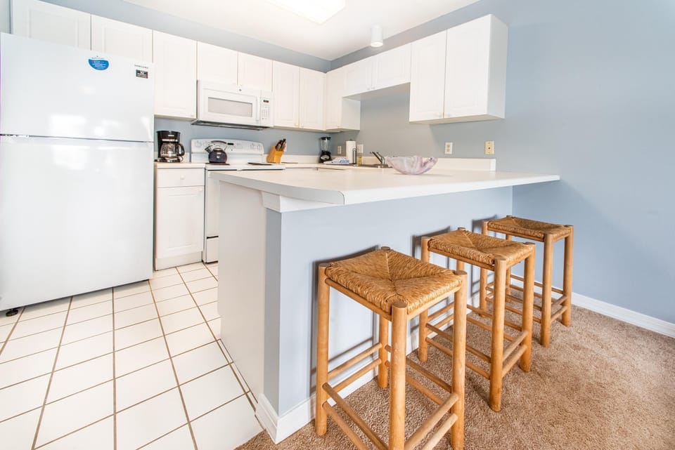 Condo, Multiple Beds (Gulf Place Caribbean 309) | Private kitchen | Oven, toaster