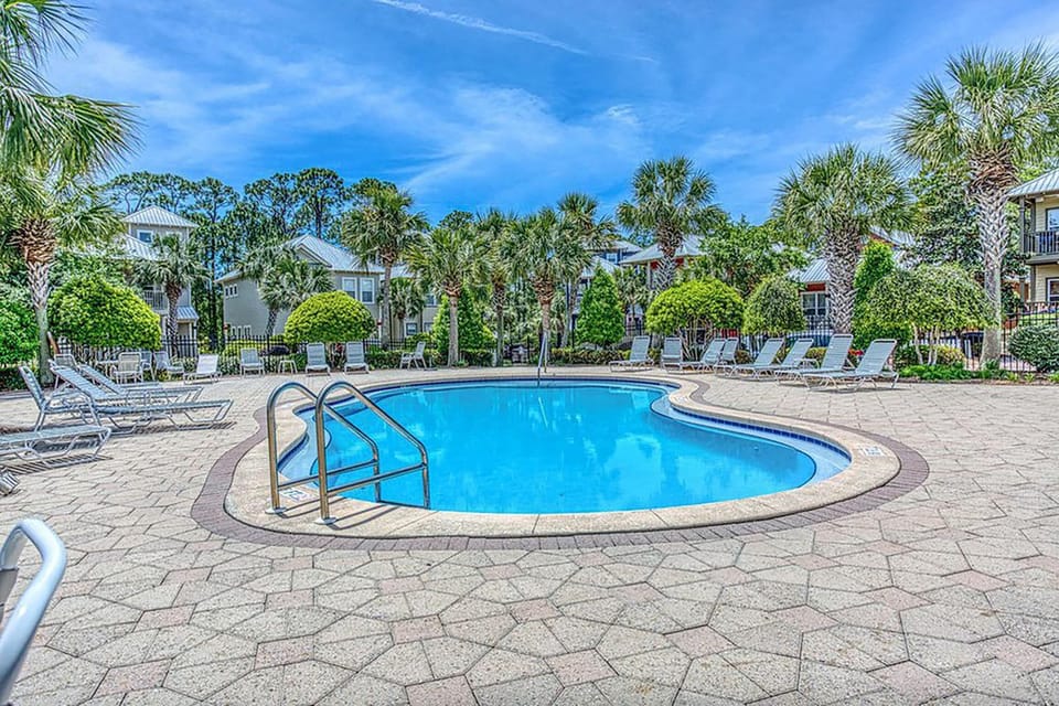 House, Multiple Beds (Chihuahua Flats) | Pool | Outdoor pool