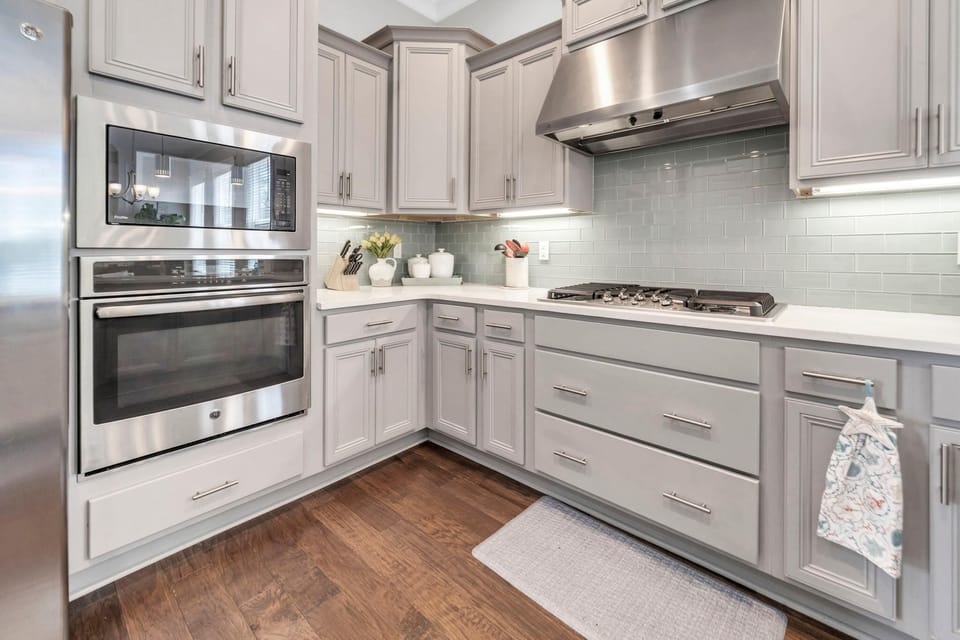 House, Multiple Beds (Beachful Bliss) | Private kitchen | Oven, toaster