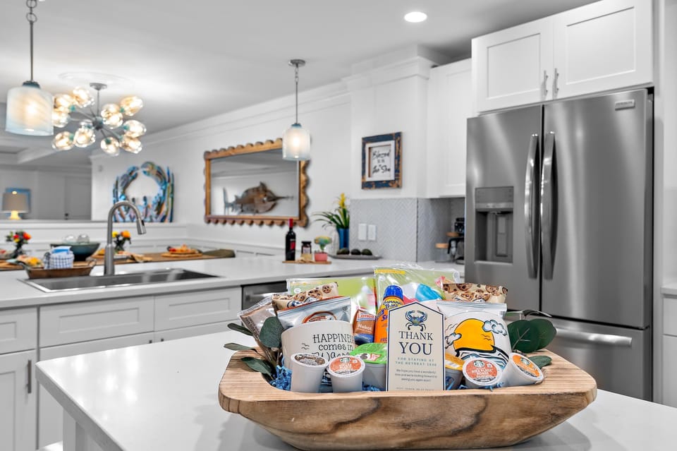 Condo, Multiple Beds (The Retreat 1848) | Private kitchen | Oven, toaster
