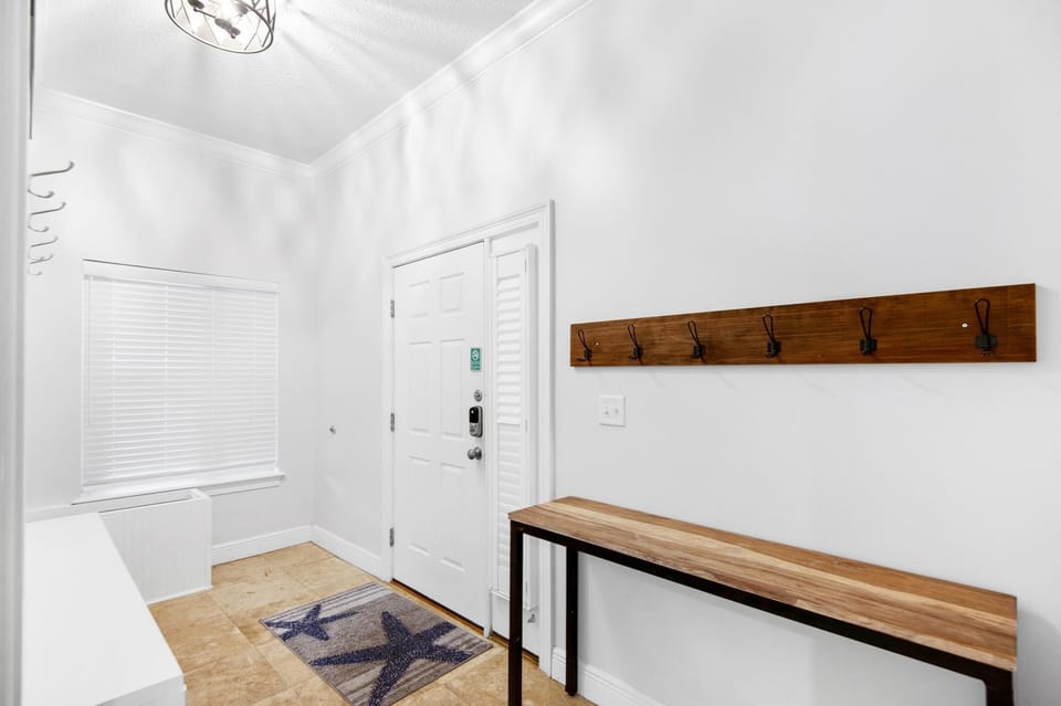 Condo, Multiple Beds (Legacy 104) | Interior