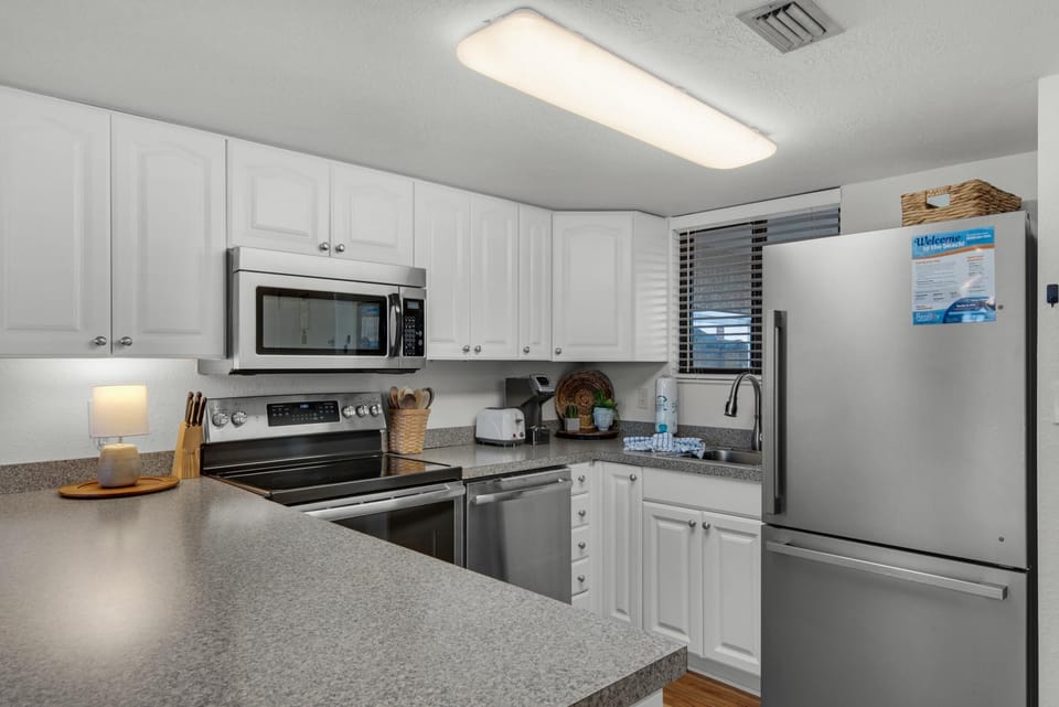 Condo, Multiple Beds (SunDestin 416) | Private kitchen | Oven, toaster