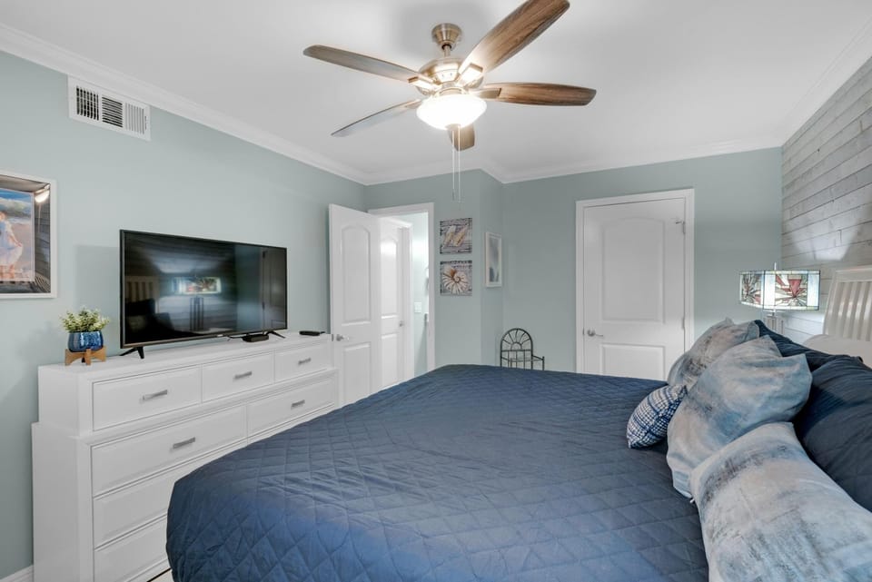 Condo, Multiple Beds (Horizon South 74F) | 1 bedroom, WiFi