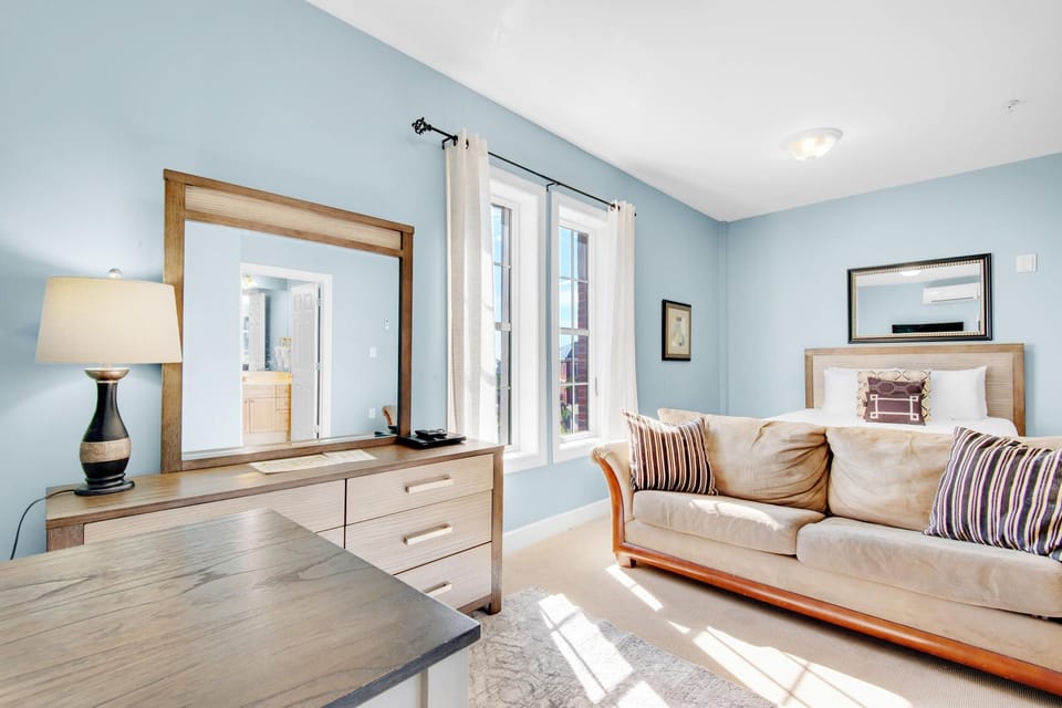 Studio, 1 Queen Bed with Sofa bed (Village of South Walton B377-G) | Living area | TV