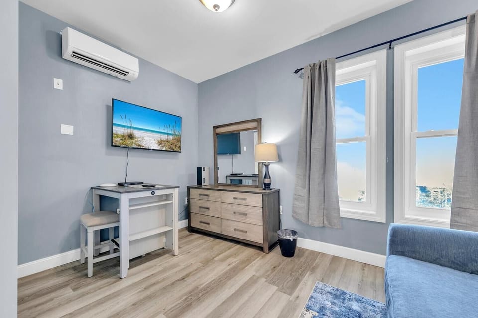 Studio, 1 Queen Bed with Sofa bed (Village of South Walton B377-G) | Living area | TV