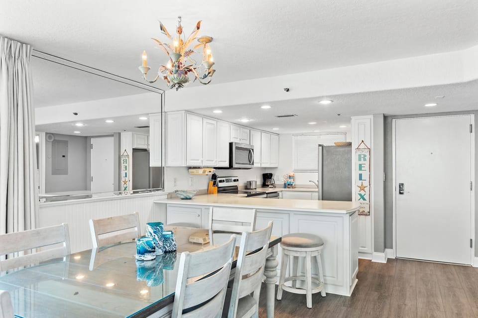 Condo, Multiple Beds (SunDestin 818) | Dining