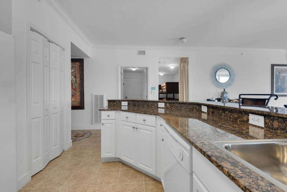 Condo, Multiple Beds (Tidewater 901) | Private kitchen | Oven, toaster