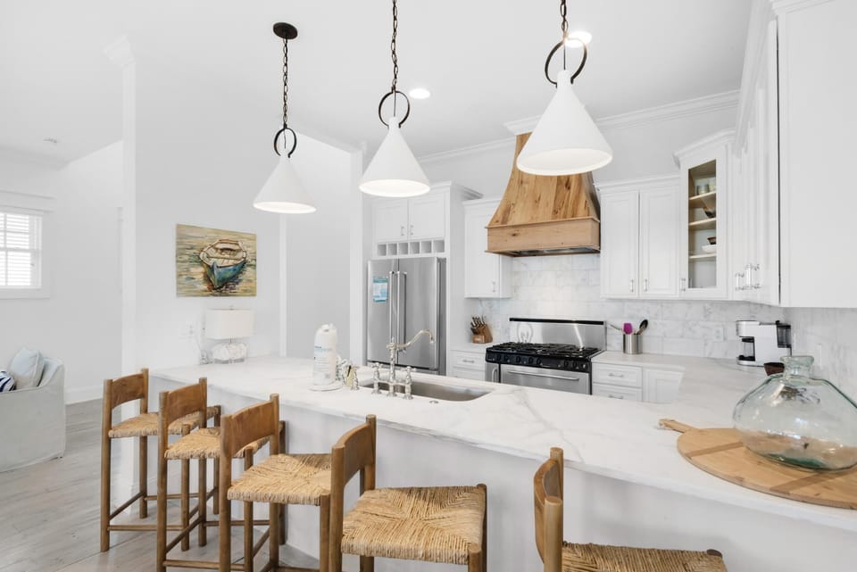 House, Multiple Beds (Churchill Dunes) | Private kitchen | Oven, toaster