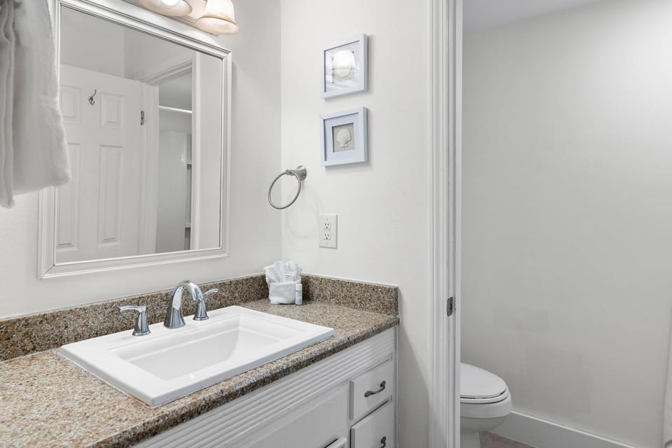 Beachy Keen Apartment in Miramar Beach