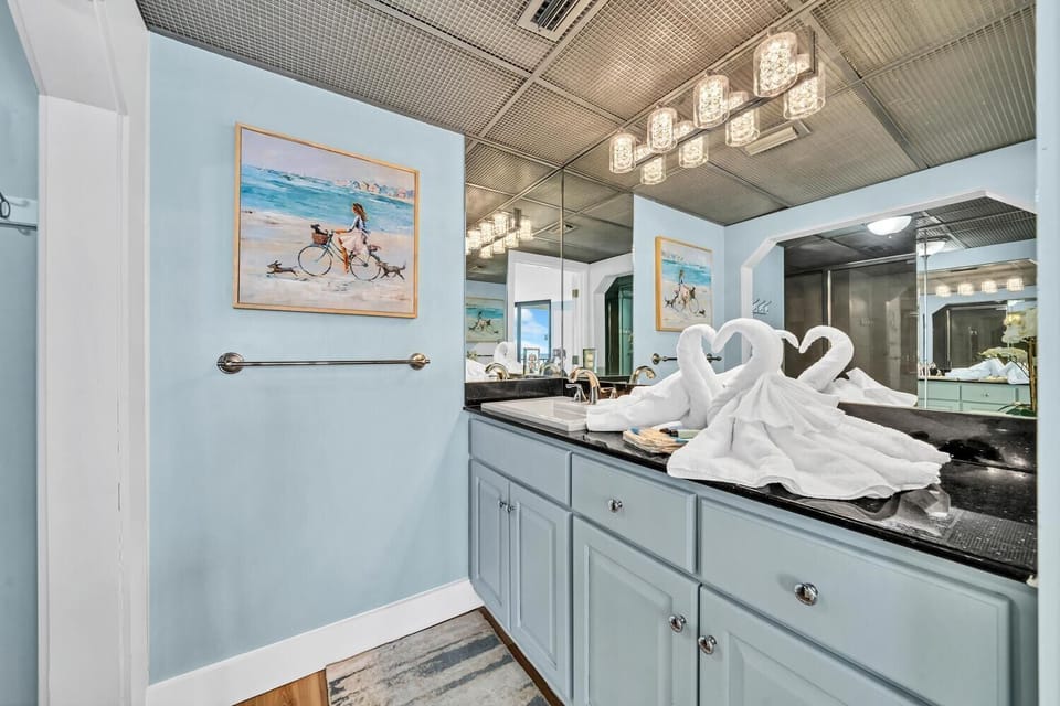 Edgewater Tower 2-404 Apartment in Panama City Beach